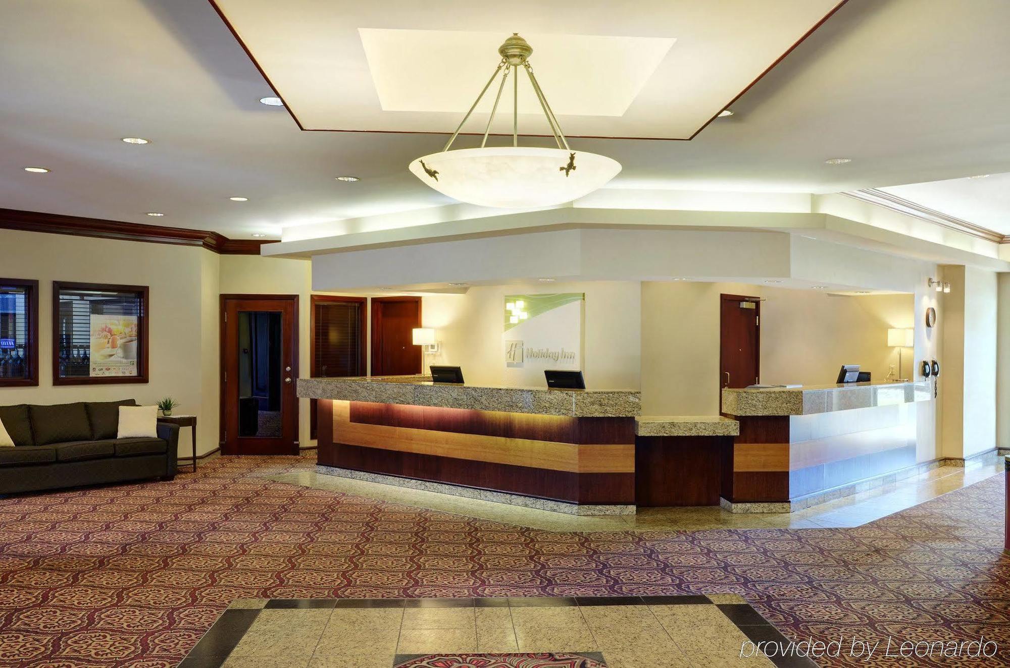 Holiday Inn Conference Centre Edmonton South By Ihg Exterior foto