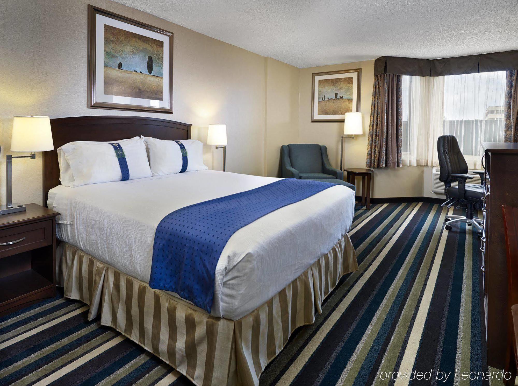 Holiday Inn Conference Centre Edmonton South By Ihg Exterior foto